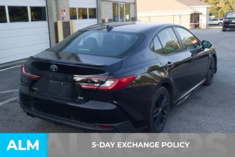 More photos of 2025 Toyota Camry SE at ALM Hyundai Florence, SC