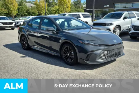 More photos of 2025 Toyota Camry SE at ALM Hyundai Florence, SC