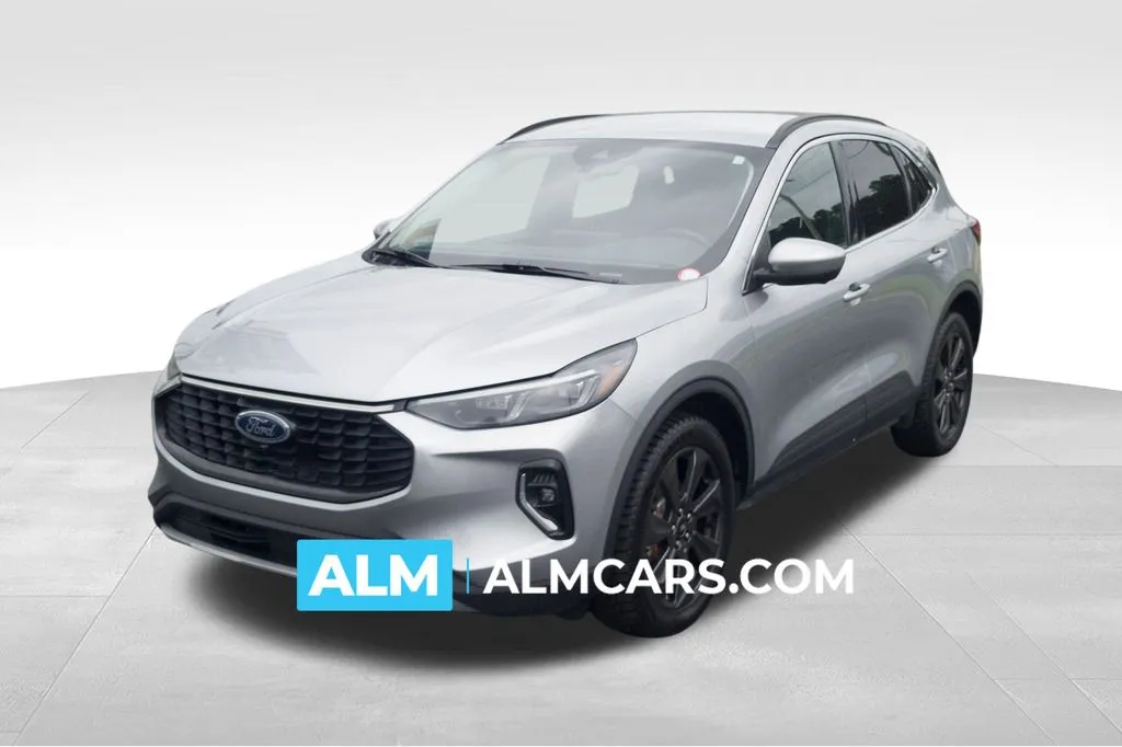 2023 Ford Escape Platinum's photo