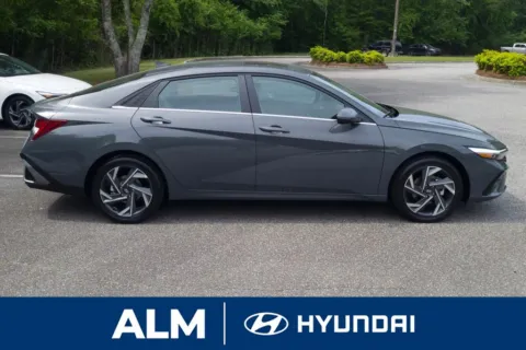 More photos of 2025 Hyundai Elantra Hybrid Limited at ALM Hyundai Florence, SC