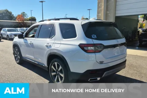 More photos of 2025 Honda Pilot Touring at ALM Hyundai Florence, SC