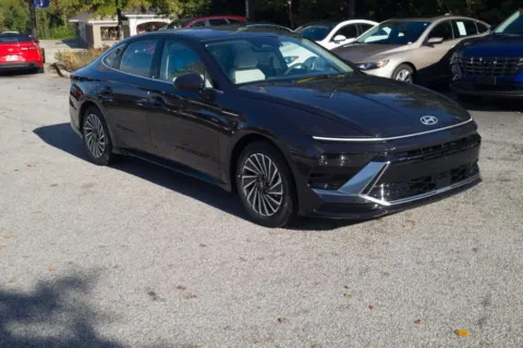 Another view of 2025 Hyundai Sonata Hybrid SEL for sale in Florence, SC at ALM Hyundai Florence