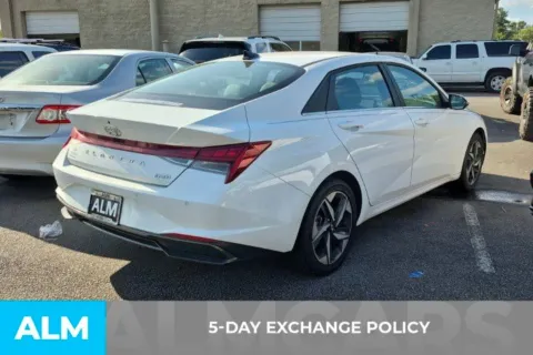 More photos of 2023 Hyundai Elantra Hybrid Limited at ALM Hyundai Florence, SC