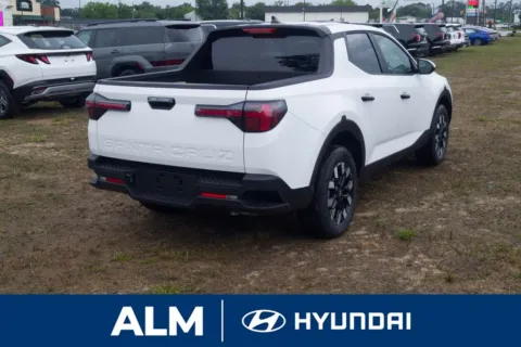 More photos of 2025 Hyundai Santa Cruz SE at ALM Hyundai Florence, SC