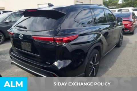 More photos of 2021 Toyota Highlander XSE at ALM Hyundai Florence, SC