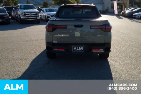 More photos of 2025 Hyundai Santa Cruz Limited at ALM Hyundai Florence, SC