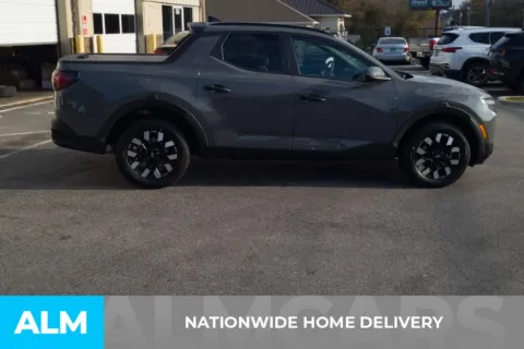 More photos of 2025 Hyundai Santa Cruz SEL at ALM Hyundai Florence, SC