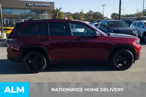 More photos of 2023 Jeep Grand Cherokee Altitude X at ALM Hyundai Florence, SC