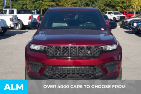 Another view of 2023 Jeep Grand Cherokee Altitude X for sale in Florence, SC at ALM Hyundai Florence