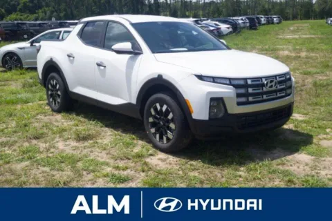 More photos of 2026 Hyundai Santa Cruz SE at ALM Hyundai Florence, SC