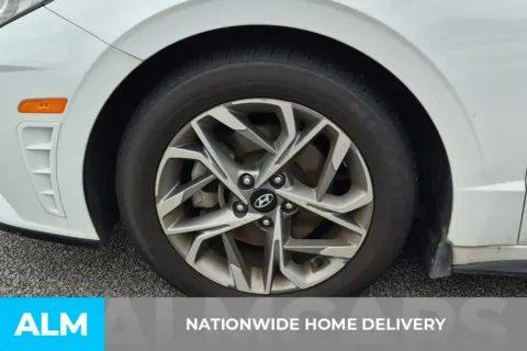 More photos of 2020 Hyundai Sonata SEL at ALM Hyundai Florence, SC