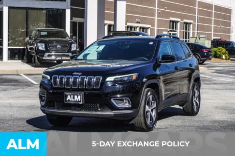 More photos of 2022 Jeep Cherokee Limited at ALM Hyundai Florence, SC