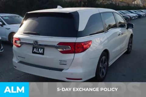 More photos of 2019 Honda Odyssey Touring at ALM Hyundai Florence, SC