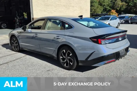 More photos of 2025 Hyundai Sonata SEL at ALM Hyundai Florence, SC