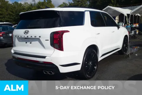 More photos of 2025 Hyundai Palisade Calligraphy Night Edition at ALM Hyundai Florence, SC