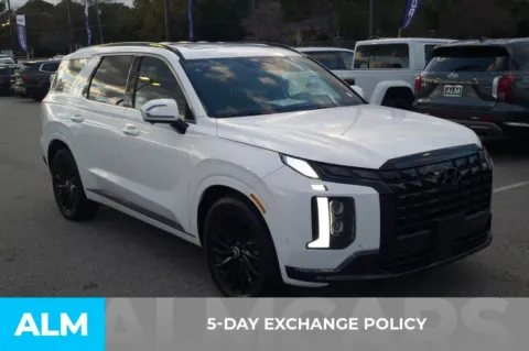 More photos of 2025 Hyundai Palisade Calligraphy Night Edition at ALM Hyundai Florence, SC
