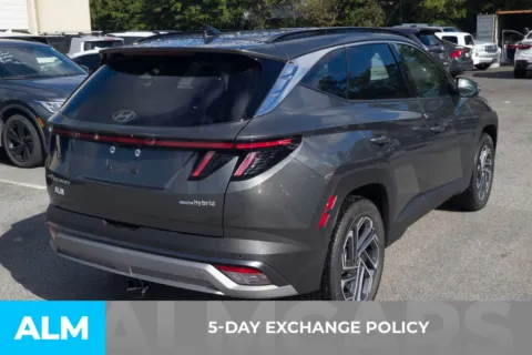 More photos of 2025 Hyundai Tucson Hybrid Limited at ALM Hyundai Florence, SC