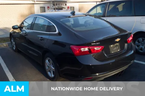 More photos of 2023 Chevrolet Malibu LT at ALM Hyundai Florence, SC