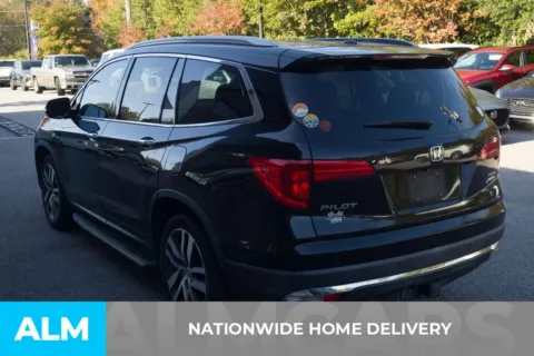 More photos of 2016 Honda Pilot Elite at ALM Hyundai Florence, SC