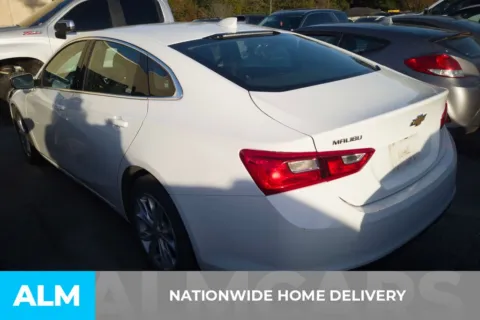 More photos of 2023 Chevrolet Malibu LT at ALM Hyundai Florence, SC