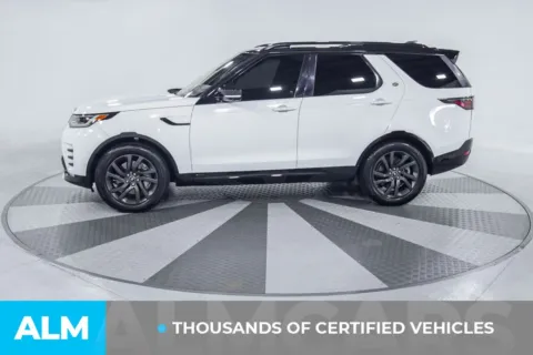 More photos of 2022 Land Rover Discovery S R-Dynamic at ALM Kia South, GA