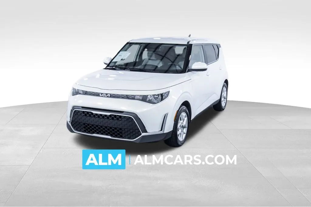White 2025 Kia Soul LX for sale in Union City, GA