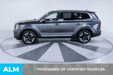 More photos of 2024 Kia Telluride S at ALM Kia South, GA
