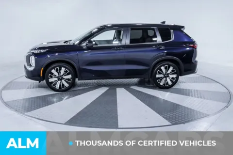 More photos of 2025 Mitsubishi Outlander SE at ALM Kia South, GA