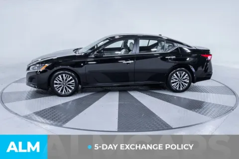 More photos of 2023 Nissan Altima 2.5 SV at ALM Kia South, GA