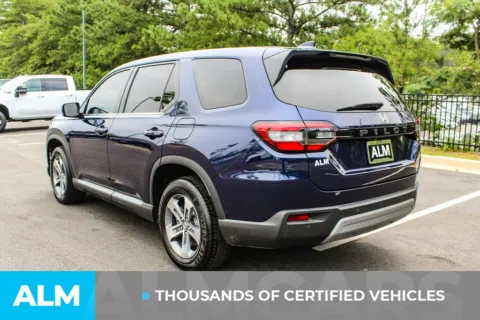More photos of 2024 Honda Pilot EX-L at ALM Kia South, GA