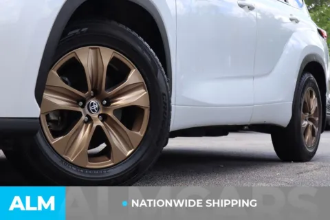 Another view of 2023 Toyota Highlander Hybrid Bronze Edition for sale in Union City, GA at ALM Kia South