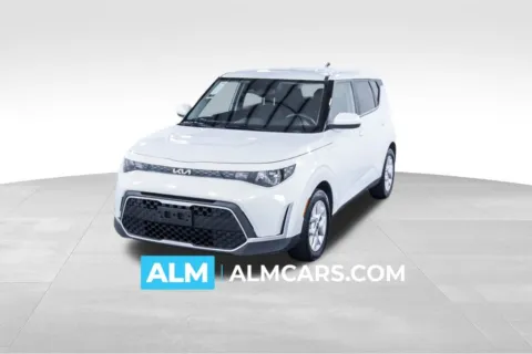 White 2024 Kia Soul LX for sale in Union City, GA
