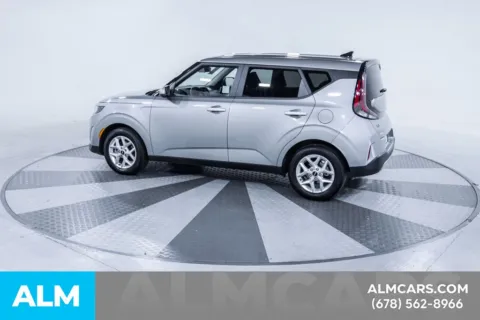 More photos of 2023 Kia Soul LX at ALM Kia South, GA