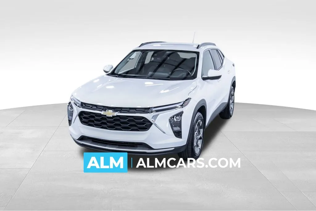 White 2025 Chevrolet Trax LT for sale in Union City, GA