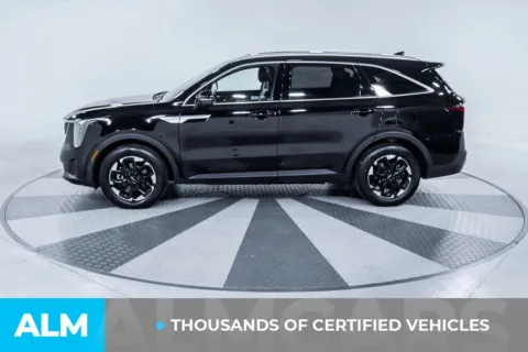 More photos of 2024 Kia Sorento S at ALM Kia South, GA