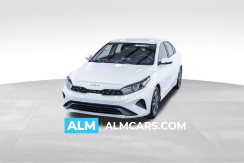 White 2023 Kia Forte LXS for sale in Union City, GA