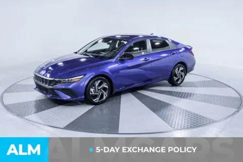 More photos of 2025 Hyundai Elantra SEL Sport at ALM Kia South, GA