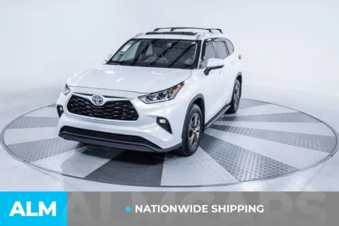 Another view of 2023 Toyota Highlander Hybrid Bronze Edition for sale in Union City, GA at ALM Kia South