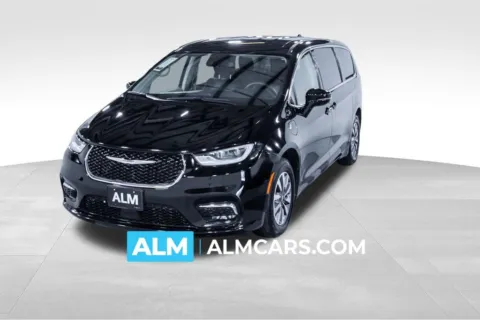 Black 2024 Chrysler Pacifica Hybrid Select for sale in Union City, GA