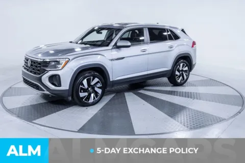 More photos of 2024 Volkswagen Atlas Cross Sport 2.0T SE w/Technology at ALM Kia South, GA