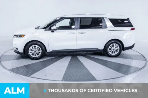 More photos of 2024 Kia Carnival LX at ALM Kia South, GA
