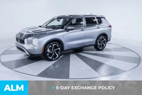 More photos of 2024 Mitsubishi Outlander SE at ALM Kia South, GA