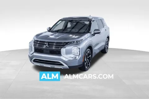 Silver 2024 Mitsubishi Outlander SE for sale in Union City, GA