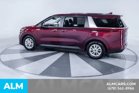 More photos of 2024 Kia Carnival LX at ALM Kia South, GA
