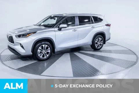 Another view of 2024 Toyota Highlander XLE for sale in Union City, GA at ALM Kia South