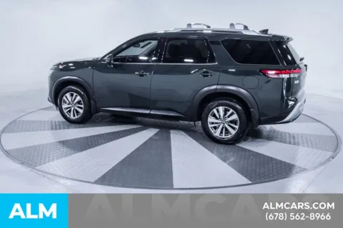 More photos of 2022 Nissan Pathfinder SL at ALM Kia South, GA