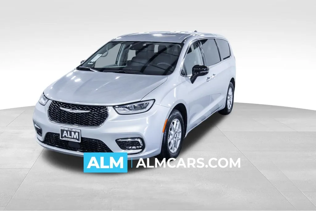 Silver 2024 Chrysler Pacifica Touring L for sale in Union City, GA