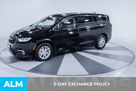 Another view of 2024 Chrysler Pacifica Touring L for sale in Union City, GA at ALM Kia South