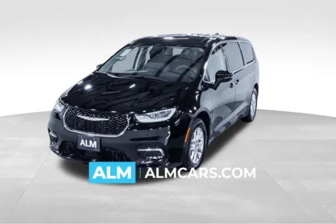 Black 2024 Chrysler Pacifica Touring L for sale in Union City, GA