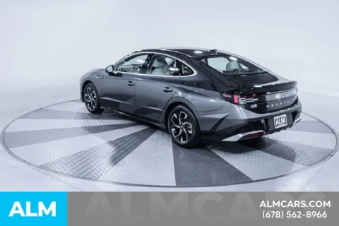 More photos of 2025 Hyundai Sonata SEL at ALM Kia South, GA